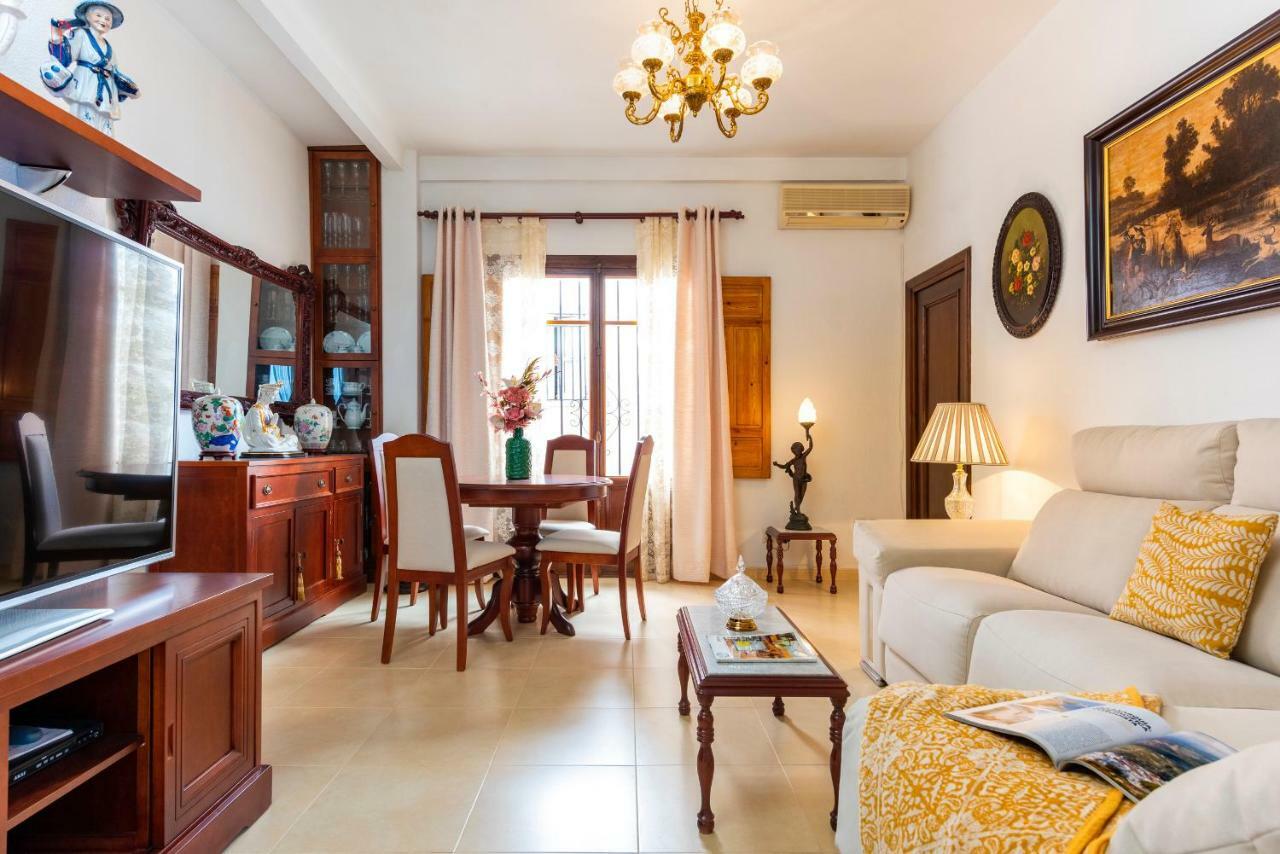 Hsh Suites Barrio Santa Cruz เซบีญา ภายนอก รูปภาพ
