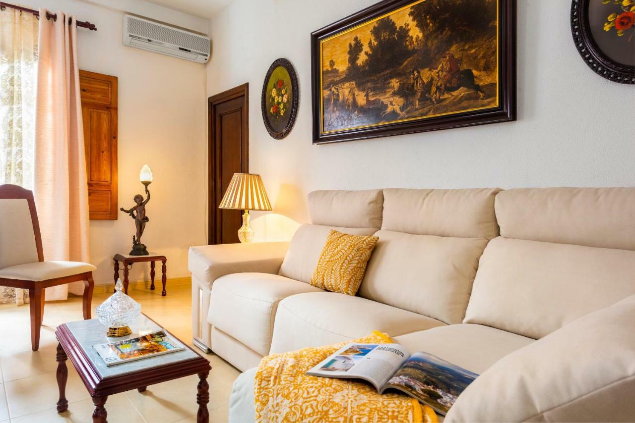 Hsh Suites Barrio Santa Cruz เซบีญา ภายนอก รูปภาพ